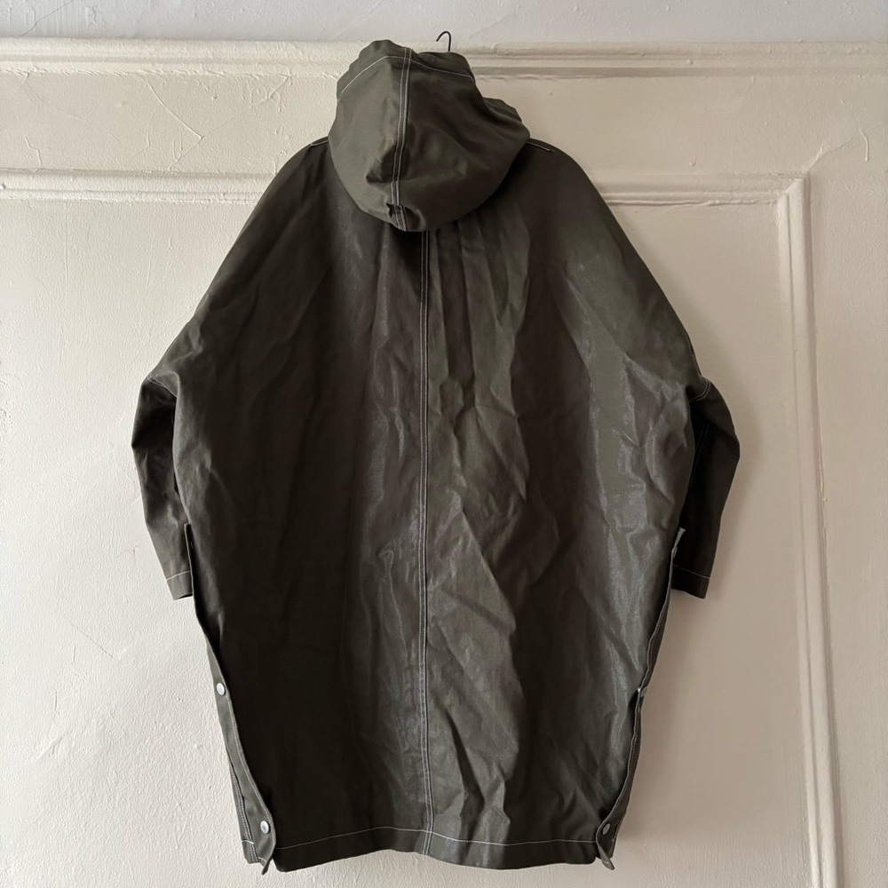 Urban Outfitters Hooded Rain Coat - Picture 4 of 9